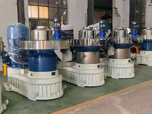 Model 560 Pellet Mill Working Video