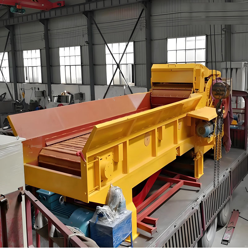 Большой измельчитель древесины